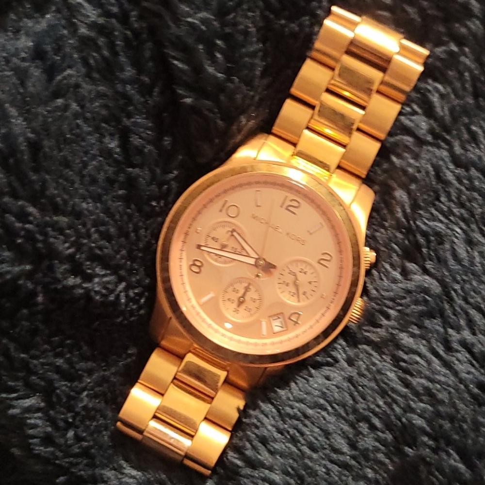 MK WATCH